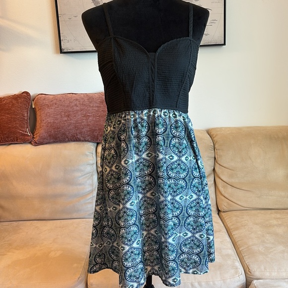 Forever 21 Dress - Picture 2 of 10